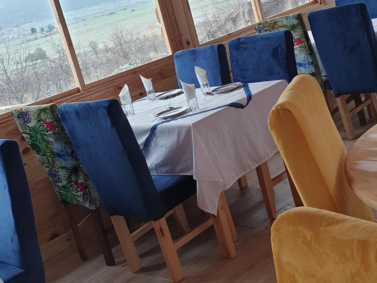 Ferme D’hôte La Vallée Azrou Extérieur photo