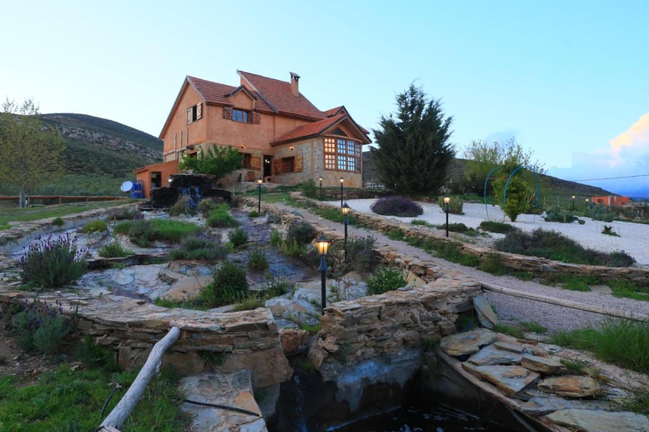 Ferme D’hôte La Vallée Azrou Extérieur photo