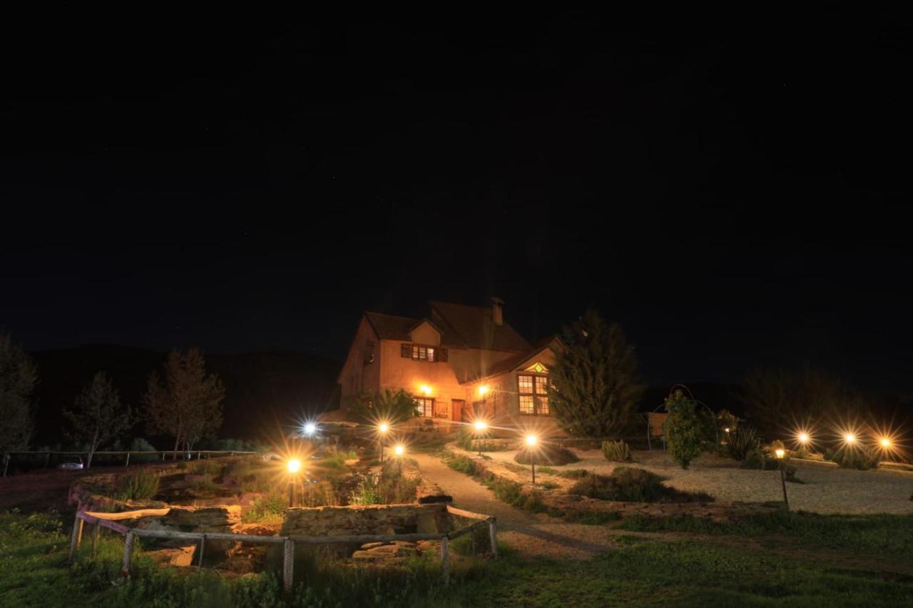 Ferme D’hôte La Vallée Azrou Extérieur photo