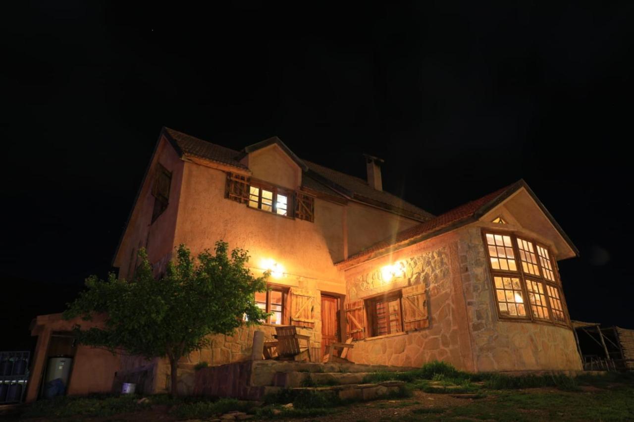 Ferme D’hôte La Vallée Azrou Extérieur photo