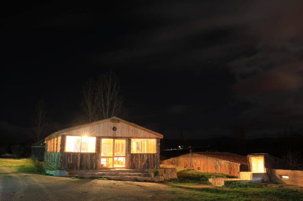 Ferme D’hôte La Vallée Azrou Extérieur photo