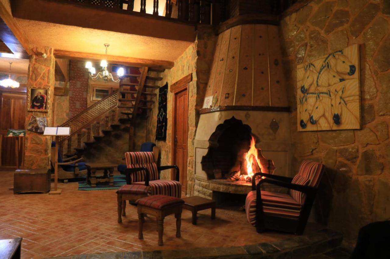 Ferme D’hôte La Vallée Azrou Extérieur photo