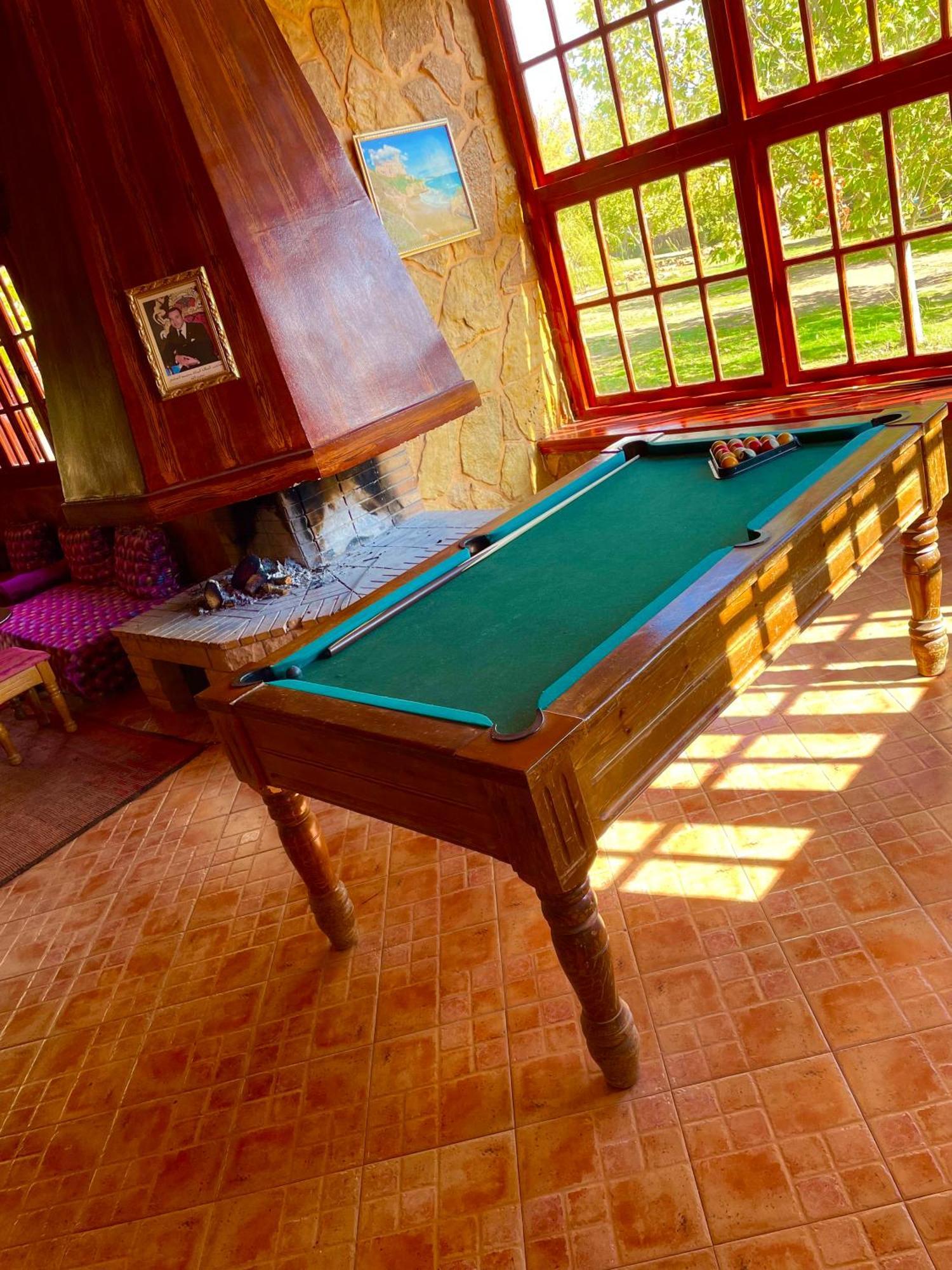 Ferme D’hôte La Vallée Azrou Extérieur photo