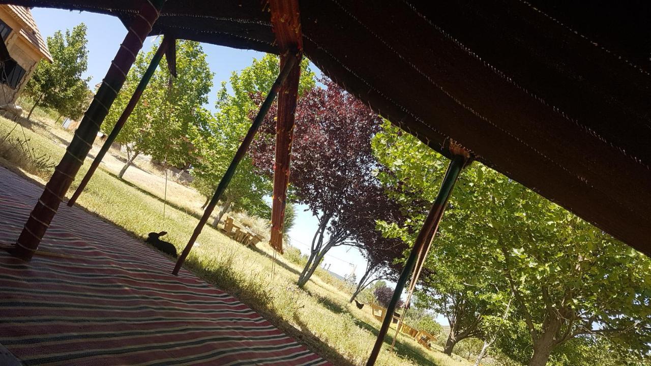 Ferme D’hôte La Vallée Azrou Extérieur photo